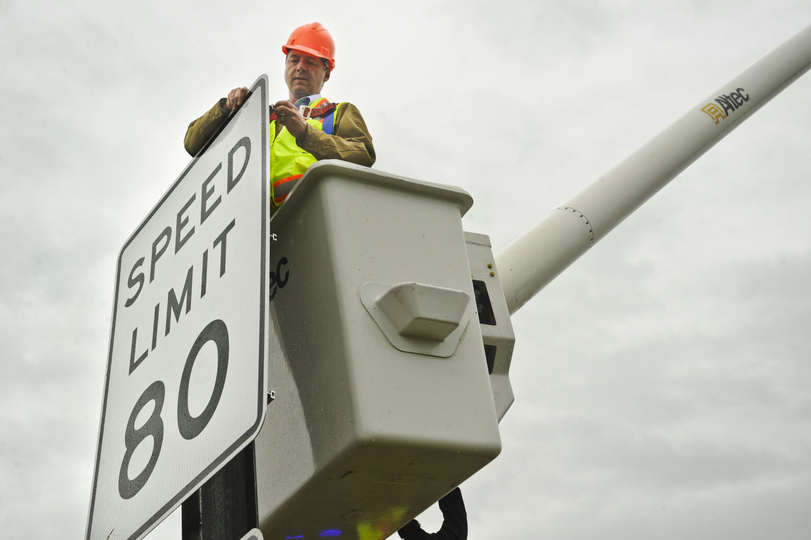 Gov. Bullock makes 80 mph official